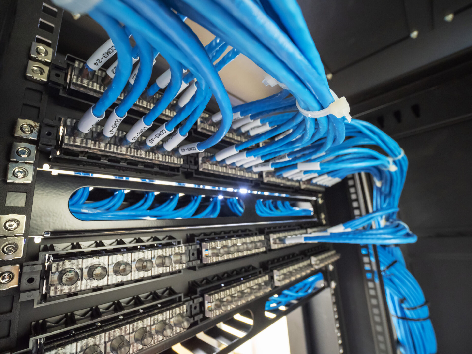Data Centre Network Patch Panel RJ45 Punchdown Data Crimping Rack Hosting Telnetworks IP Transit Web Hosting